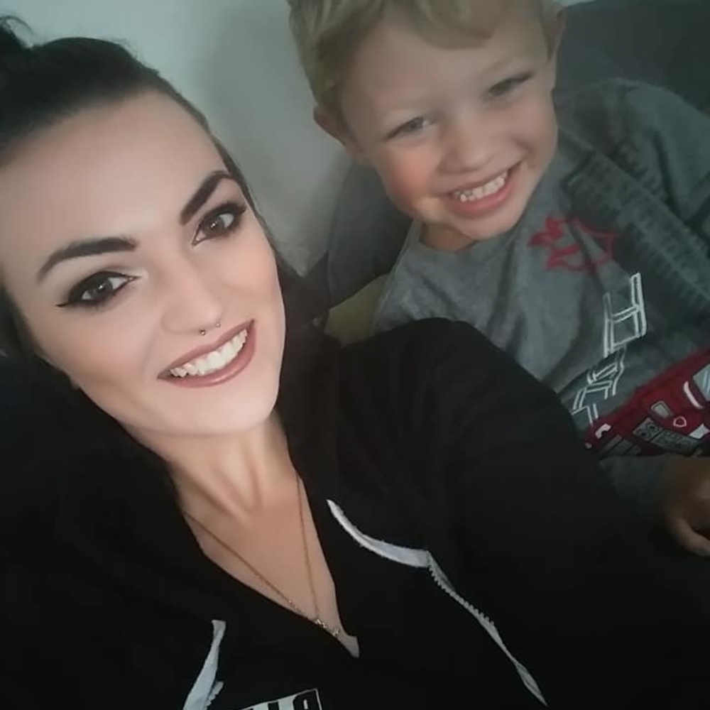 Meet your Posher, Kimlynn